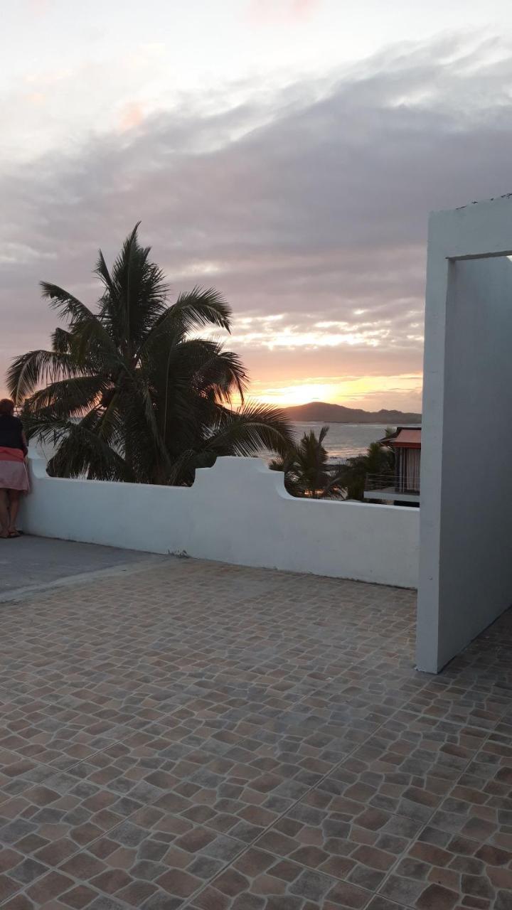 Casa Los Delfines Hotel Puerto Villamil Exterior foto